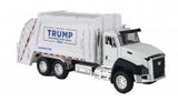 30-76928 - O Gauge RailKing Flat Car with Garbage Truck