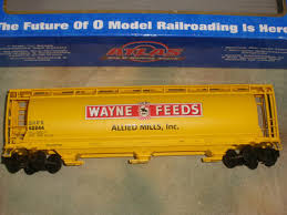 6305 - Wayne Feeds ACF 3-Bay Cylindrical Hopper #62240