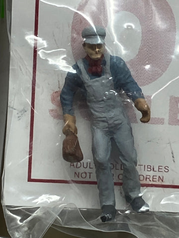 A1303 - ENGINEER WALKING